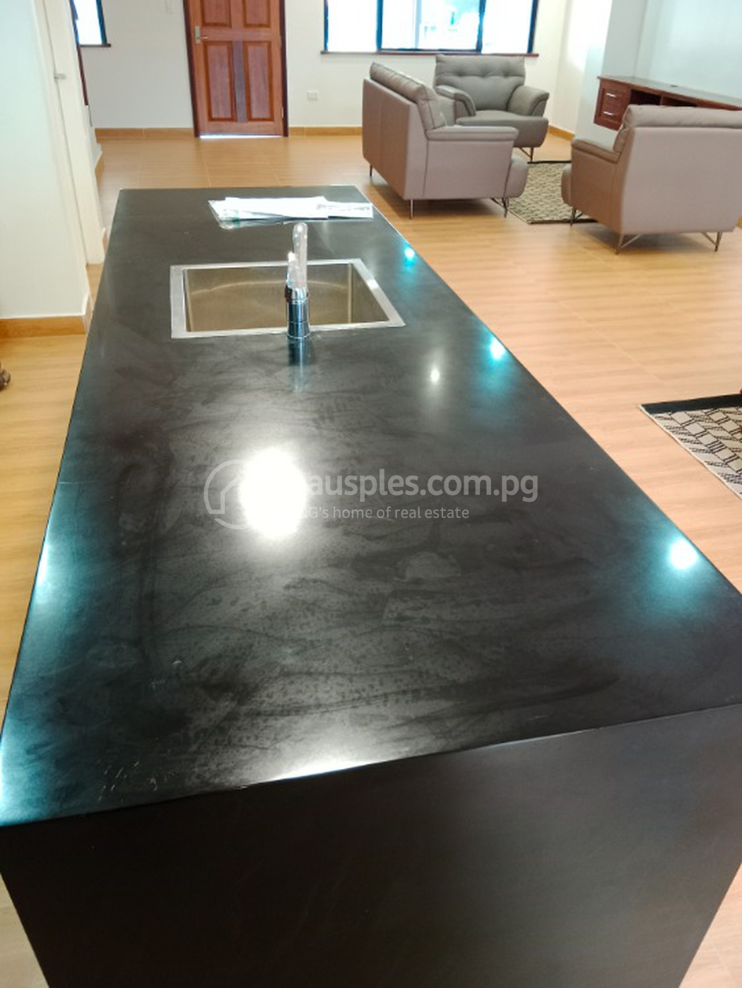 residential Apartment for rent ใน Boroko รหัส 29555 9