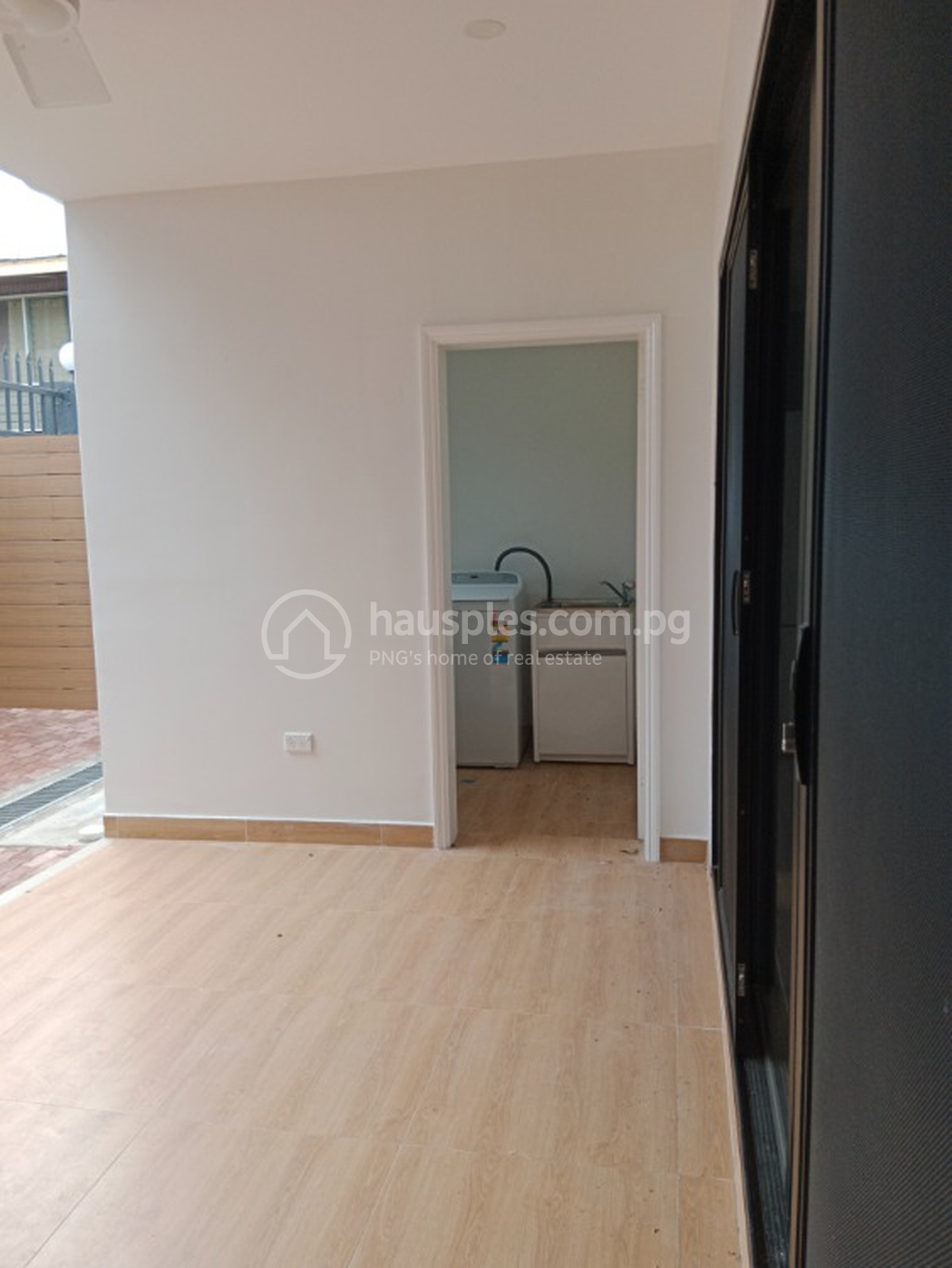 residential Apartment for rent ใน Boroko รหัส 29555 13