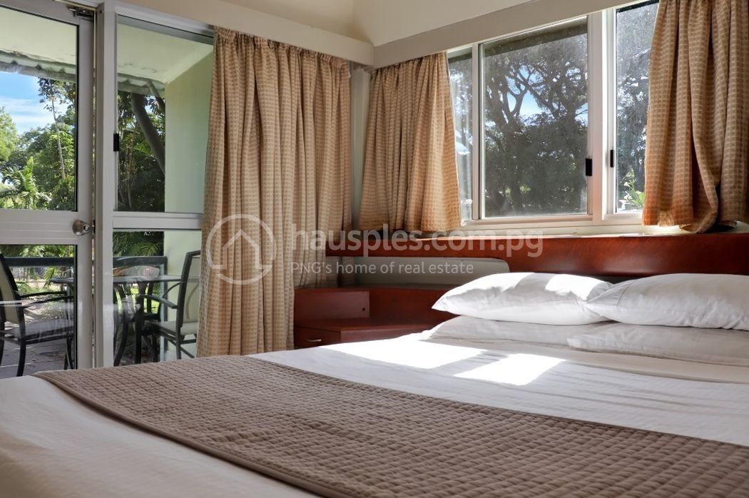 Gateway Hotel & Apartments - Coral Sea Hotels for rent ใน 7 mile รหัส 13114 15