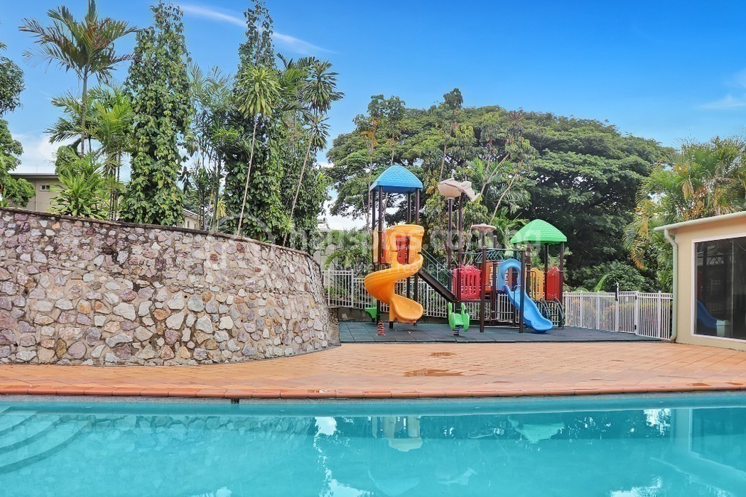 Gateway Hotel & Apartments - Coral Sea Hotels for rent ใน 7 mile รหัส 13114 12