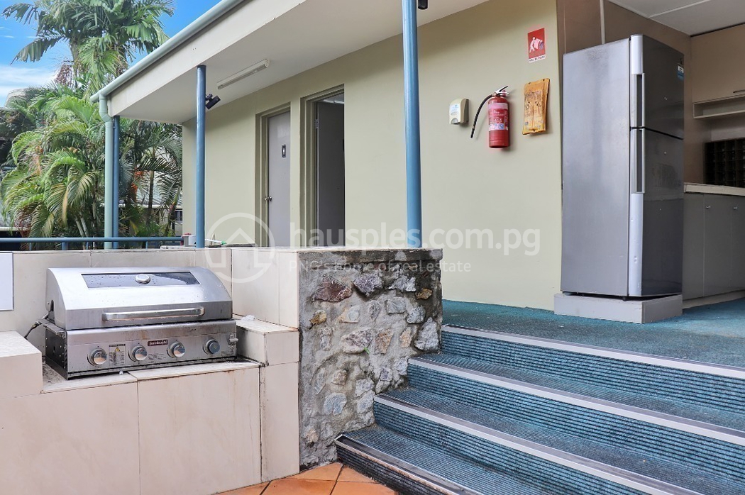 Gateway Hotel & Apartments - Coral Sea Hotels for rent ใน 7 mile รหัส 13114 7