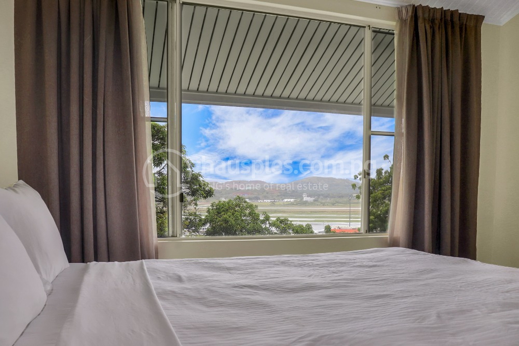 Gateway Hotel & Apartments - Coral Sea Hotels for rent ใน 7 mile รหัส 13114 26