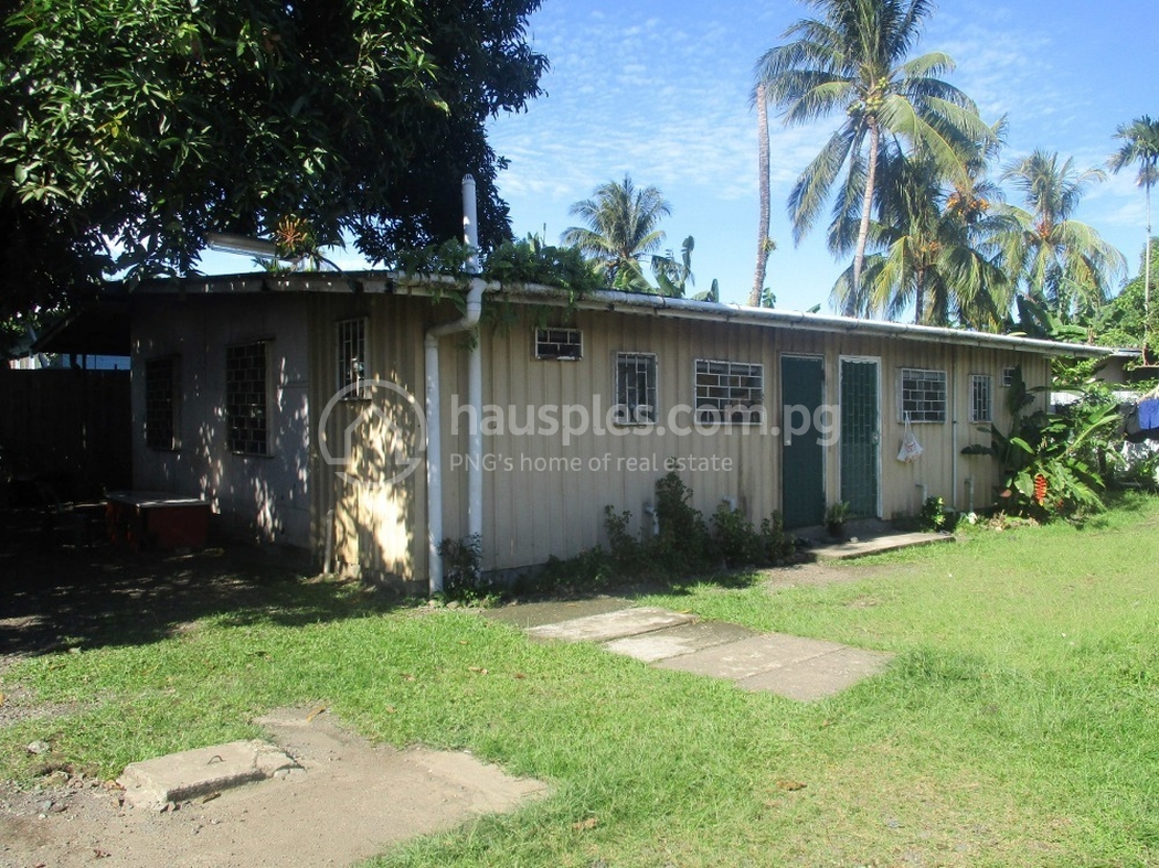 residential BlockOfUnits for rent ใน Lae รหัส 30070 3