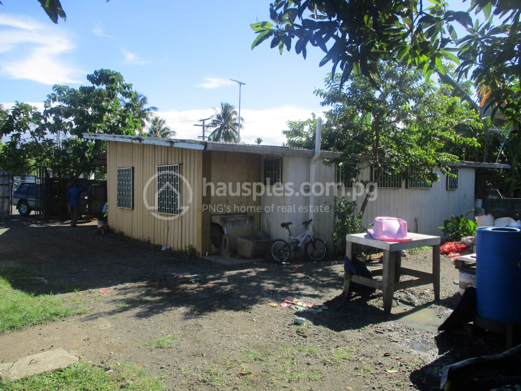 residential BlockOfUnits for rent ใน Lae รหัส 30070 6