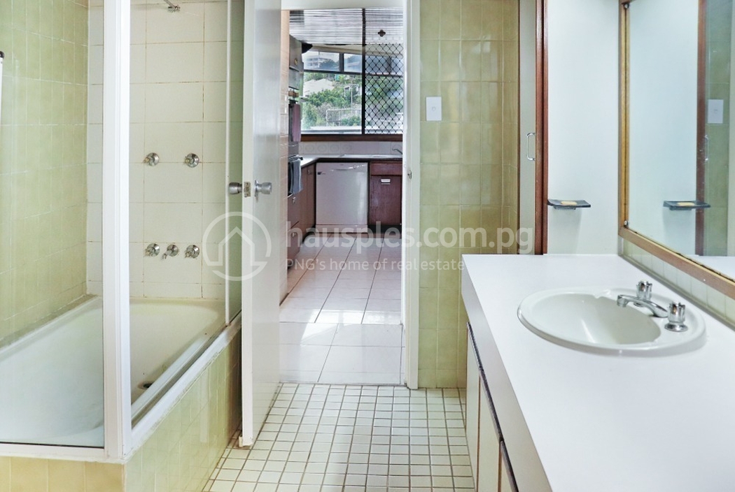 residential Apartment for rent ใน Ela Beach รหัส 30398 11