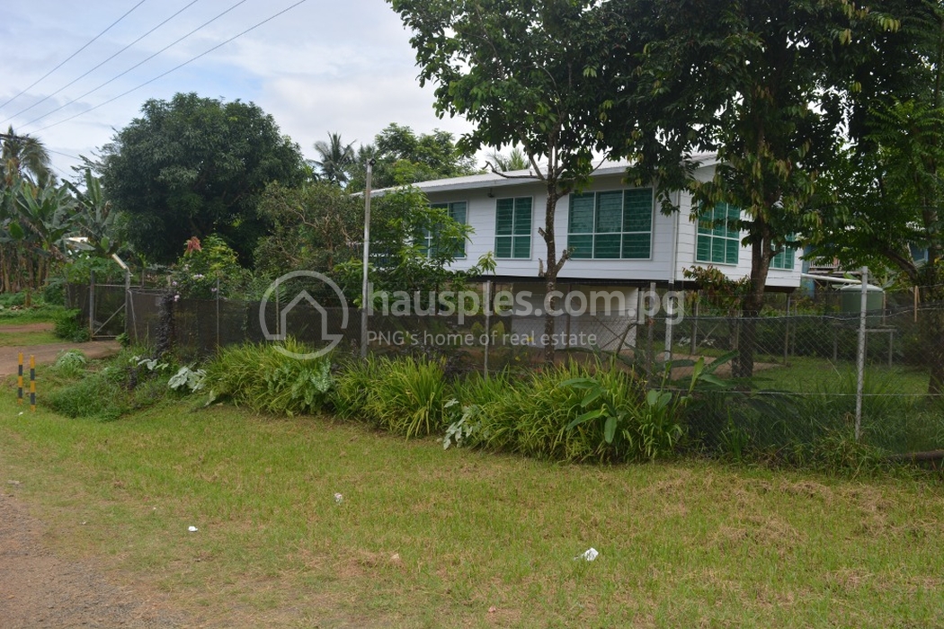 residential House for rent ใน Alotau รหัส 29928 2