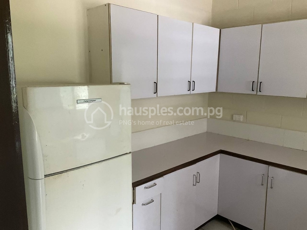 residential BlockOfUnits for rent ใน Boroko รหัส 30431 4