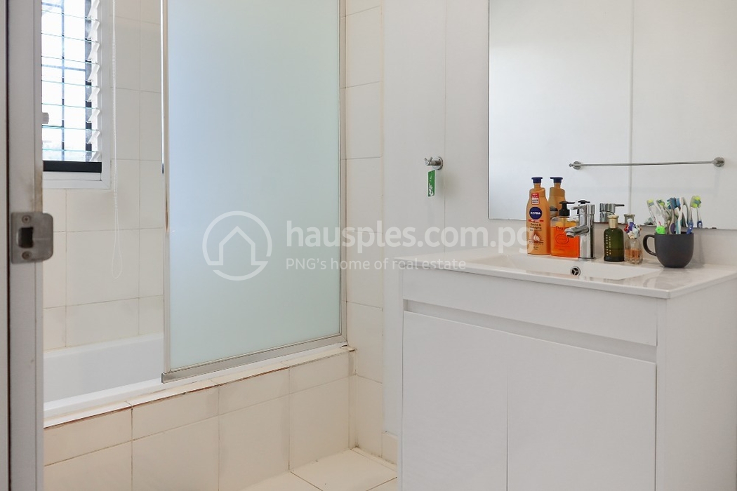 residential House for rent ใน 7 mile รหัส 30508 7