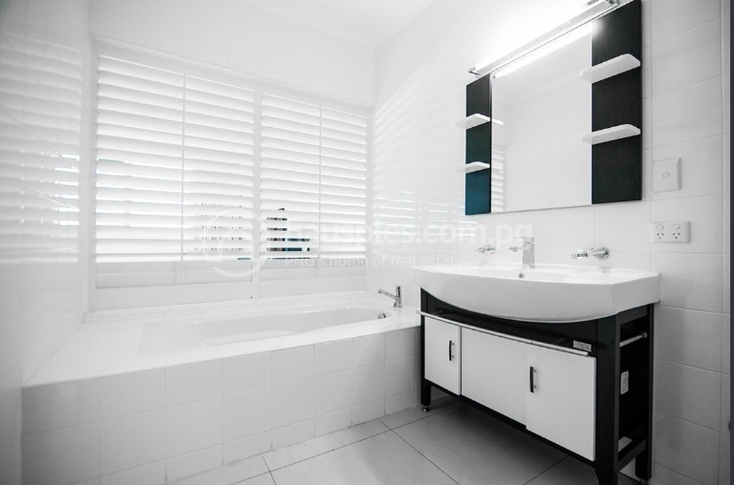 residential Apartment for rent ใน Town รหัส 30497 9