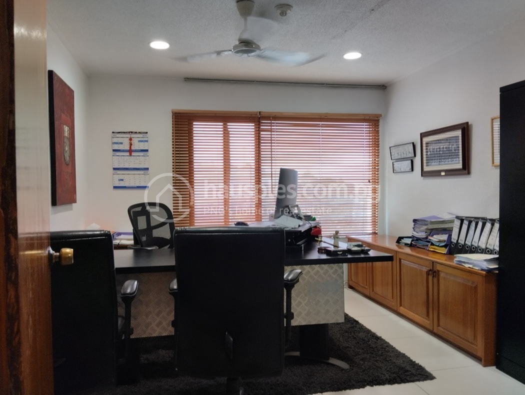 commercial Offices for sale ใน 2 Mile รหัส 30536 6