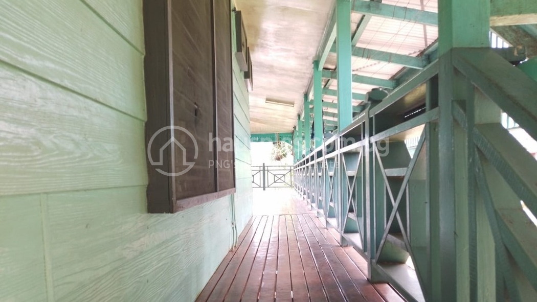 residential BlockOfUnits for sale ใน Kavieng รหัส 30535 8