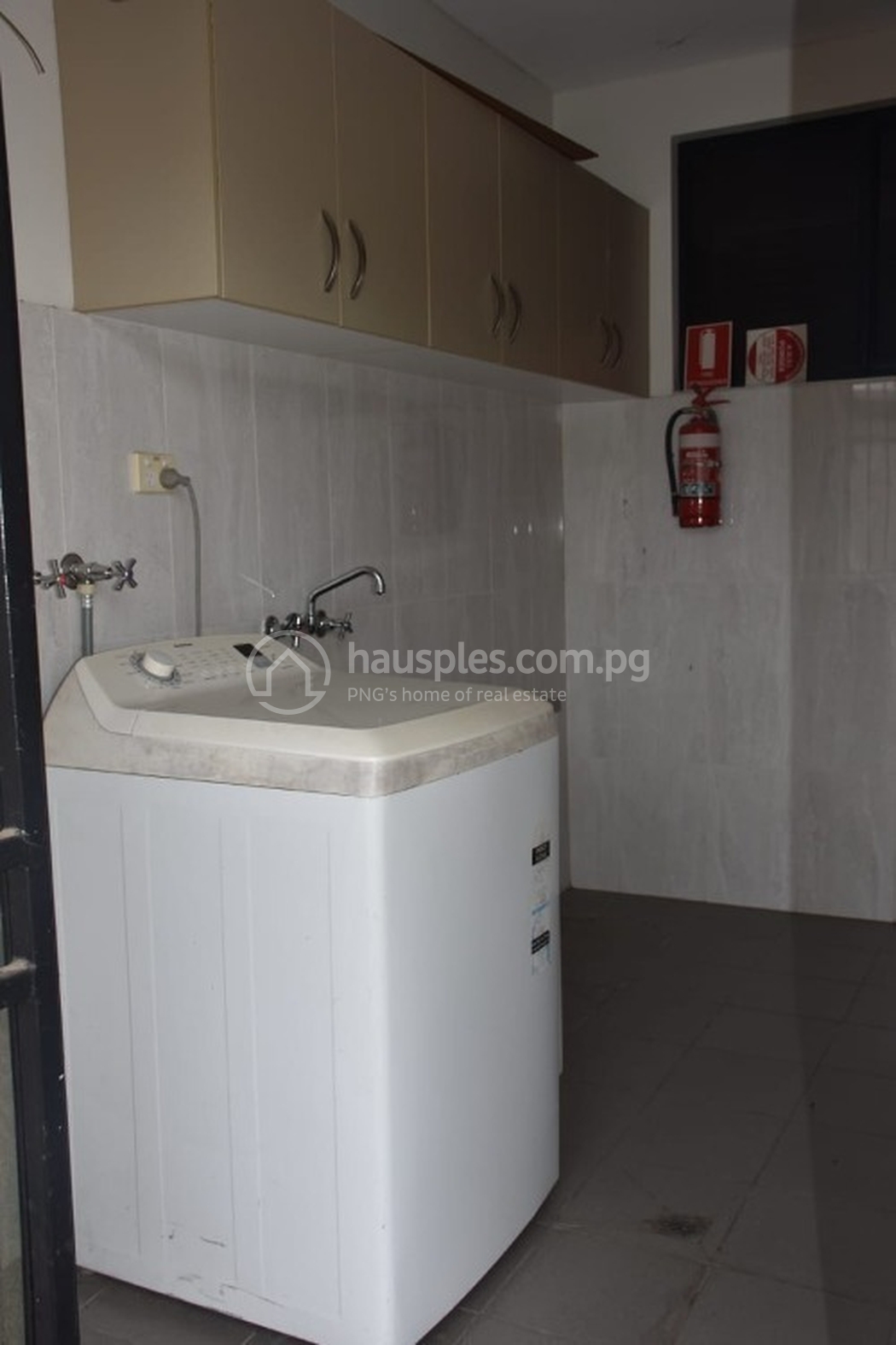 residential BlockOfUnits for sale ใน Malolo Estate รหัส 30577 7