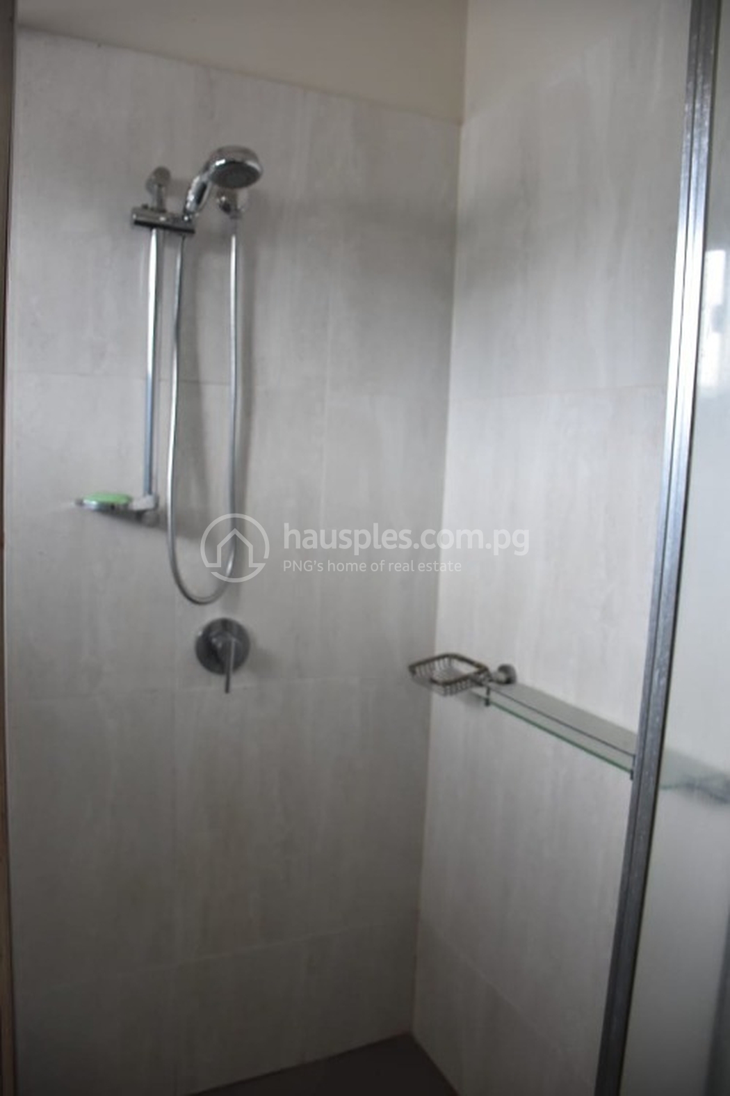 residential BlockOfUnits for sale ใน Malolo Estate รหัส 30577 8