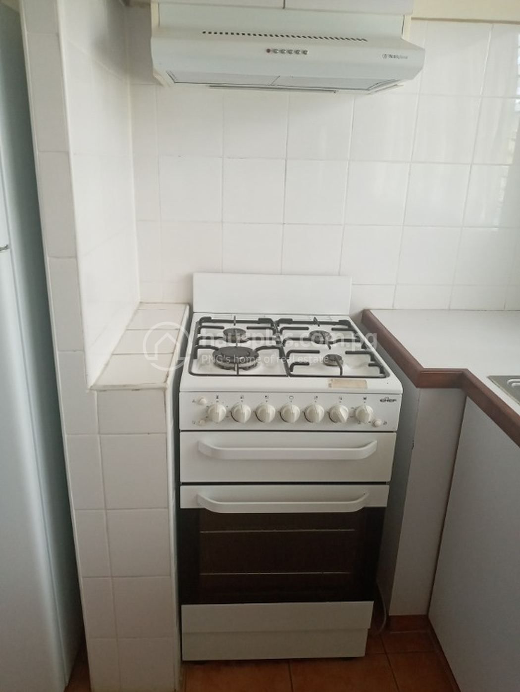 residential DuplexSemi-detached for rent ใน Lae รหัส 30722 6