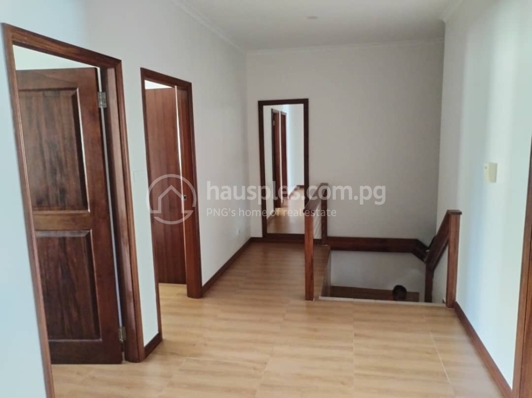 residential BlockOfUnits for rent ใน Boroko East รหัส 30740 6