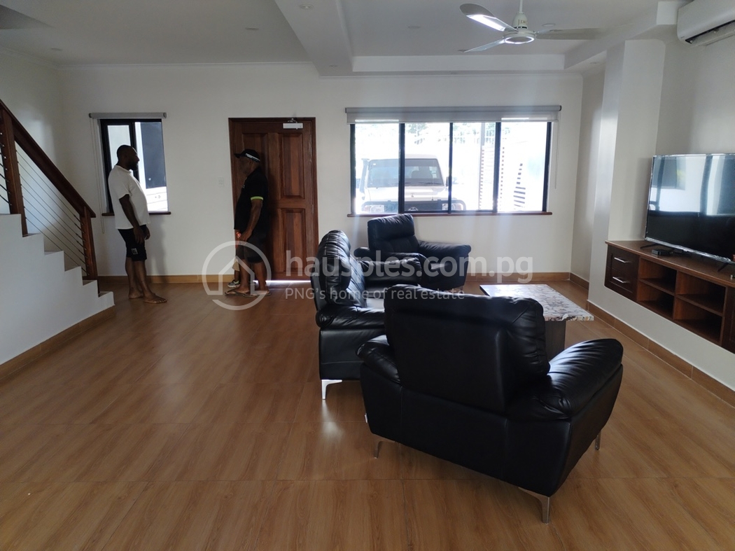 residential BlockOfUnits for rent ใน Boroko East รหัส 30740 5