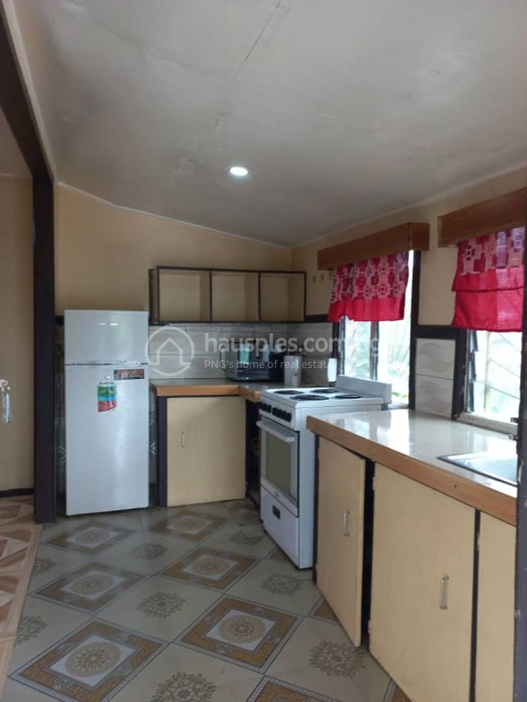 residential BlockOfUnits for rent ใน Lae รหัส 30724 3