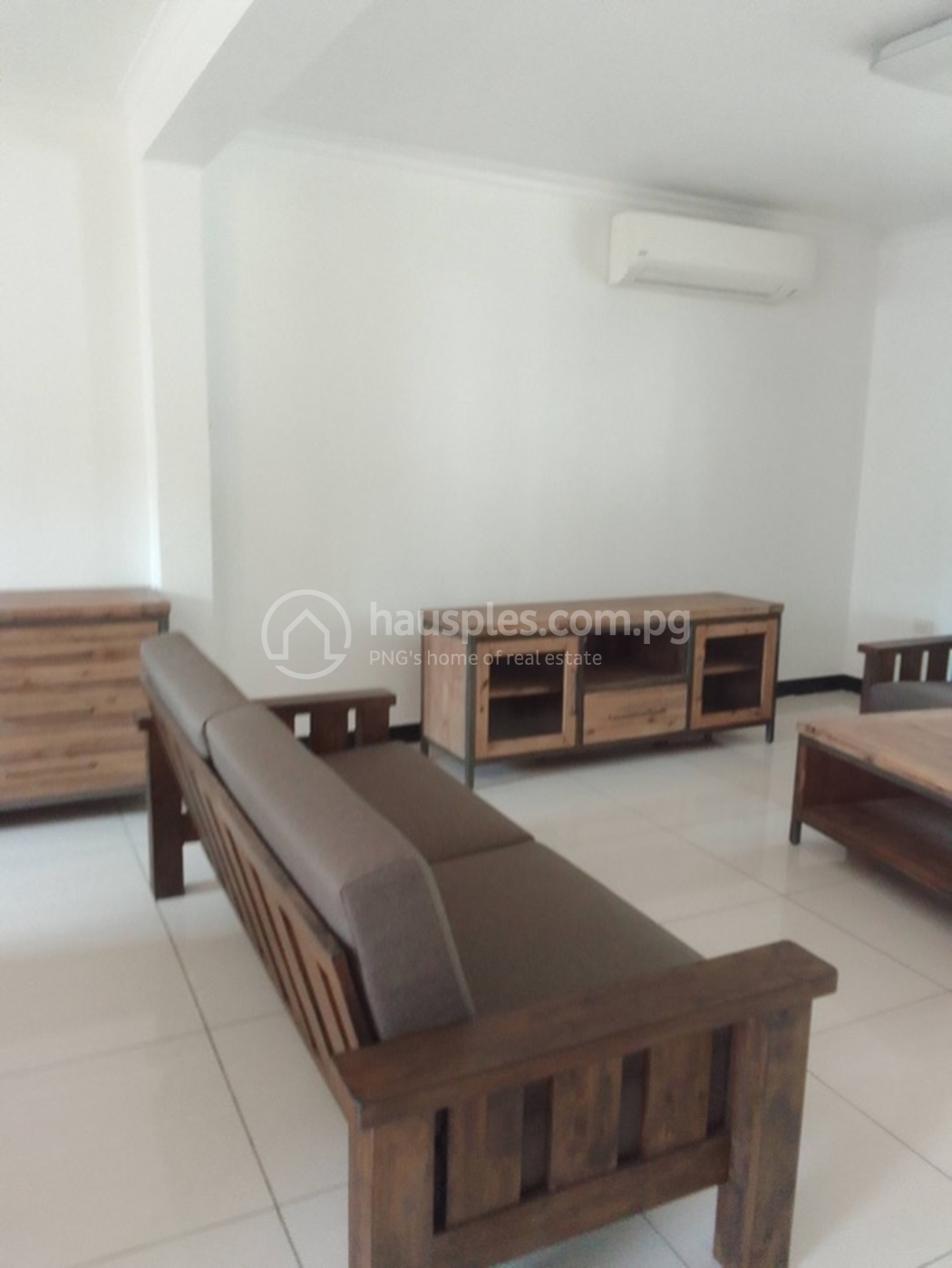 residential Townhouse for rent ใน Boroko รหัส 30766 7