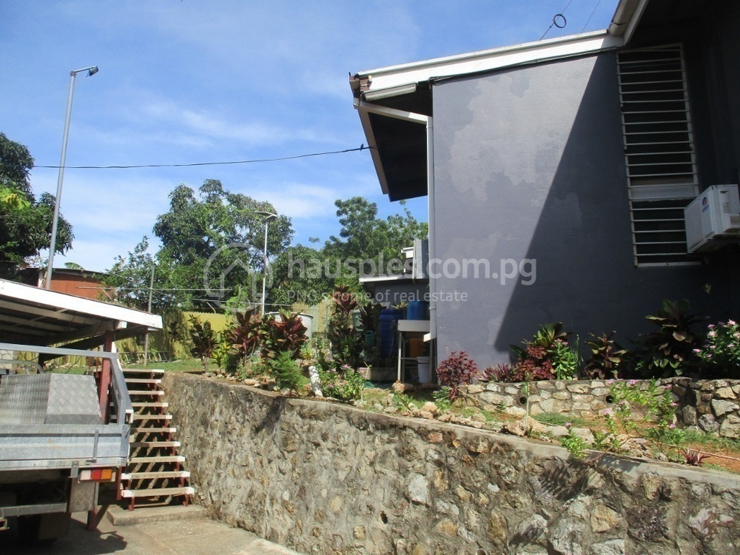 residential BlockOfUnits for rent ใน Gordons รหัส 30777 5