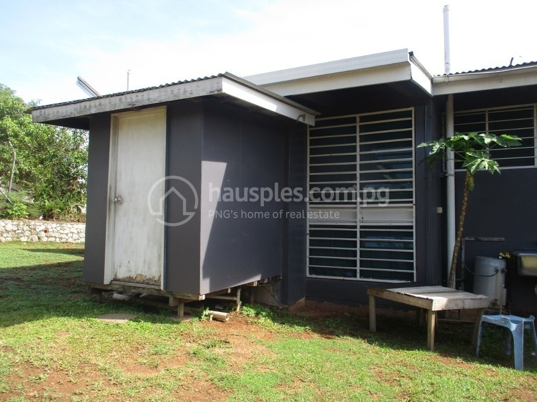 residential BlockOfUnits for rent ใน Gordons รหัส 30777 6