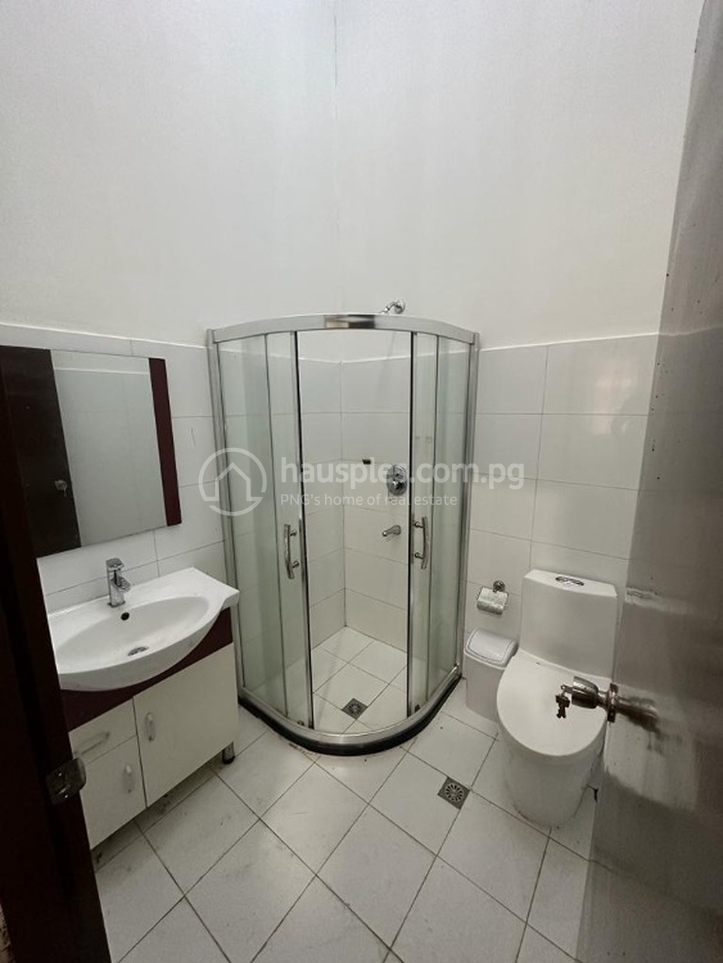 residential House for sale ใน 7 mile รหัส 30874 6