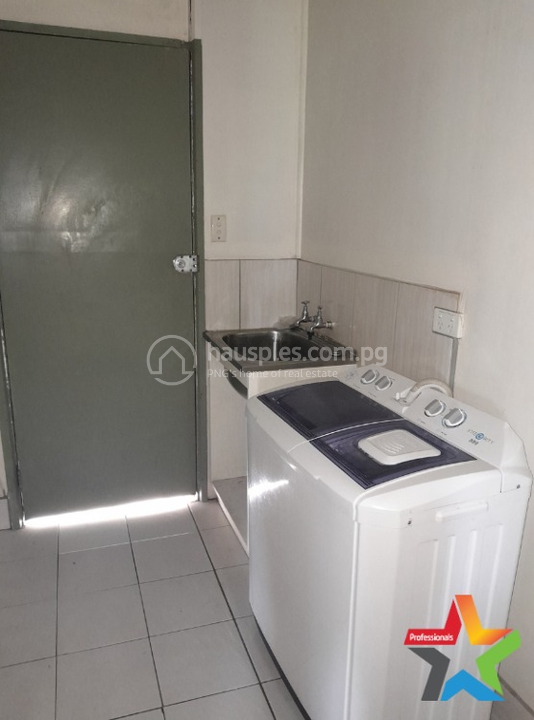 residential DuplexSemi-detached for rent dans Gerehu ID 30901 8