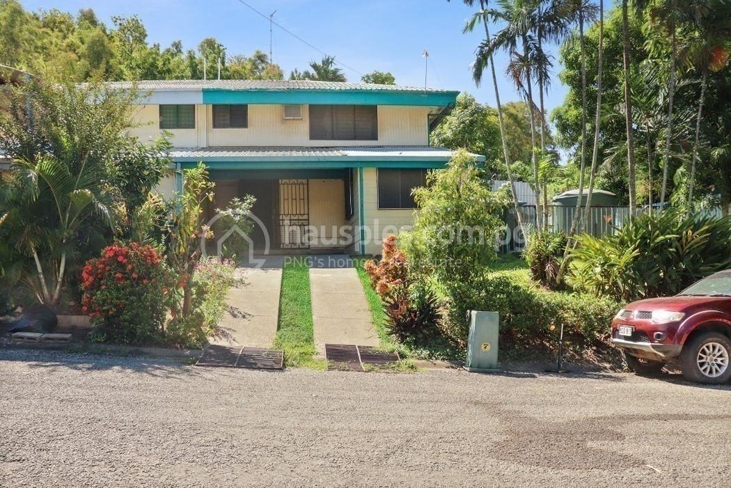 residential DuplexSemi-detached for sale ใน Hohola รหัส 30913 1