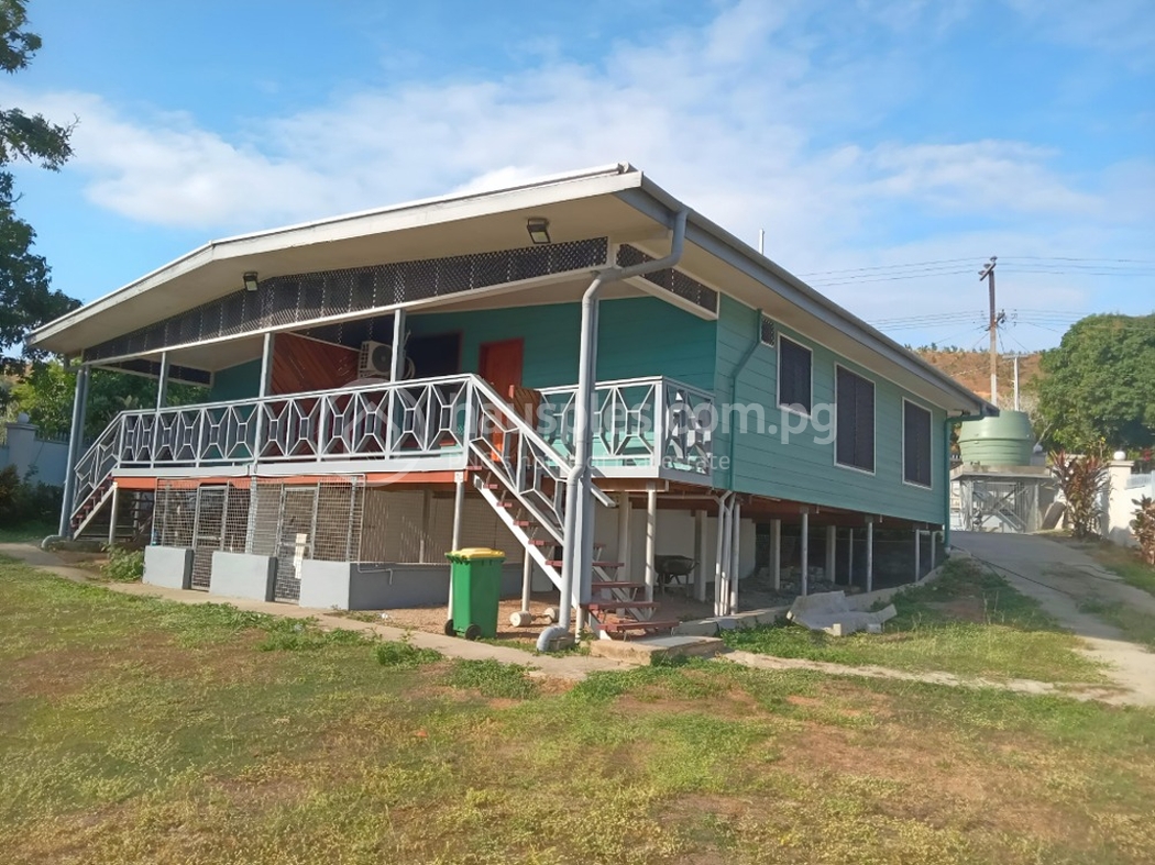 residential DuplexSemi-detached for sale ใน Gerehu รหัส 31071 16