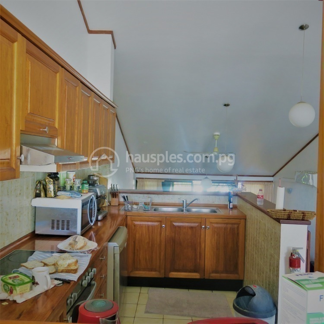 residential Townhouse for sale ใน Town รหัส 31088 4