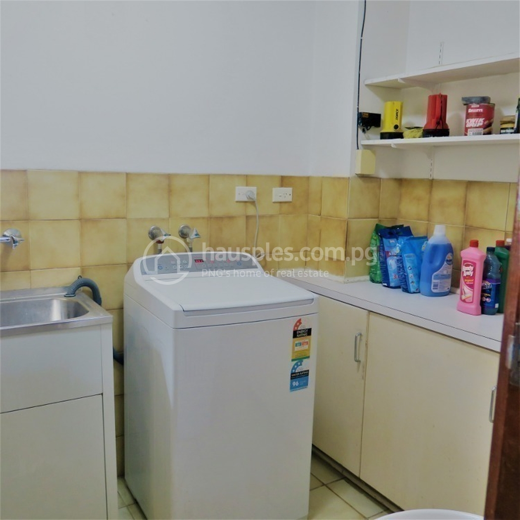 residential Townhouse for sale ใน Town รหัส 31088 9