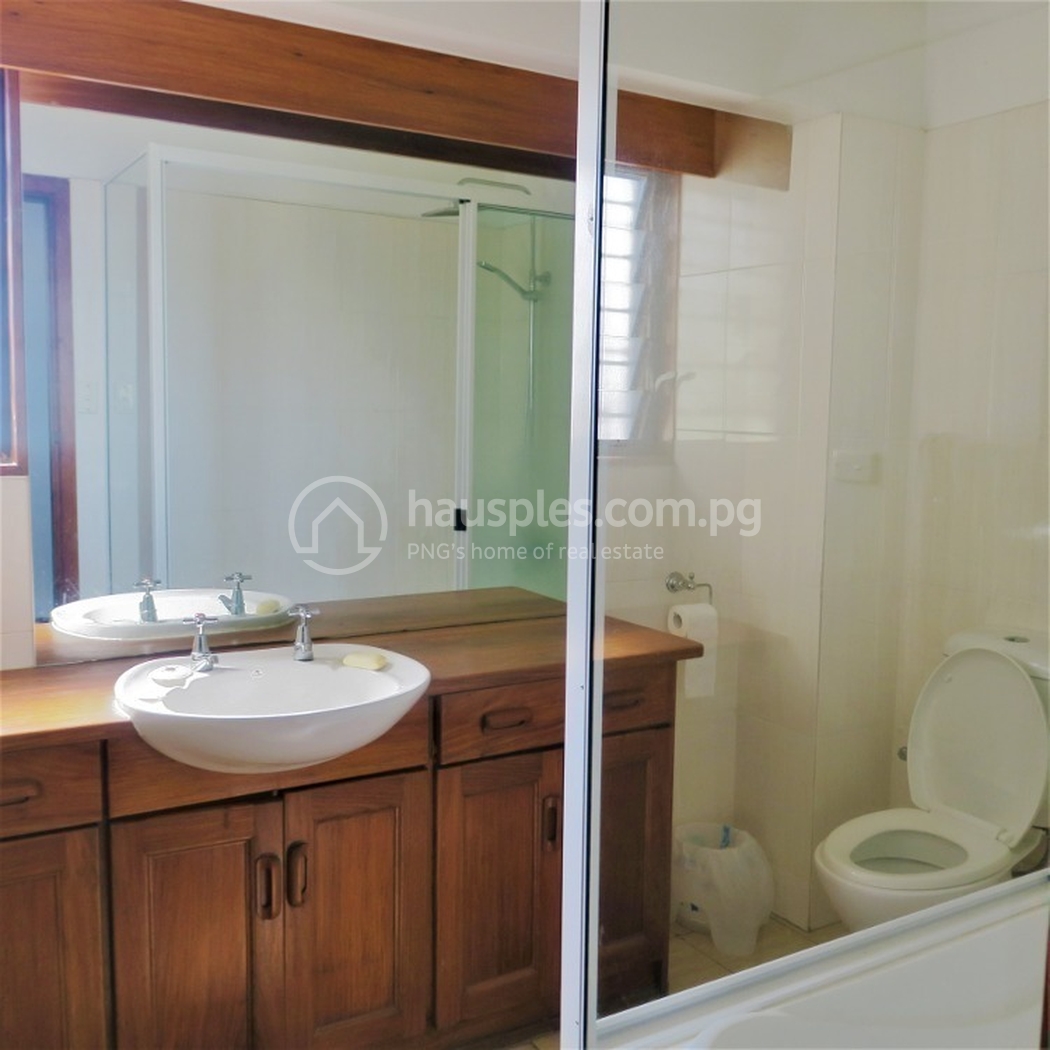 residential Townhouse for sale ใน Town รหัส 31088 8