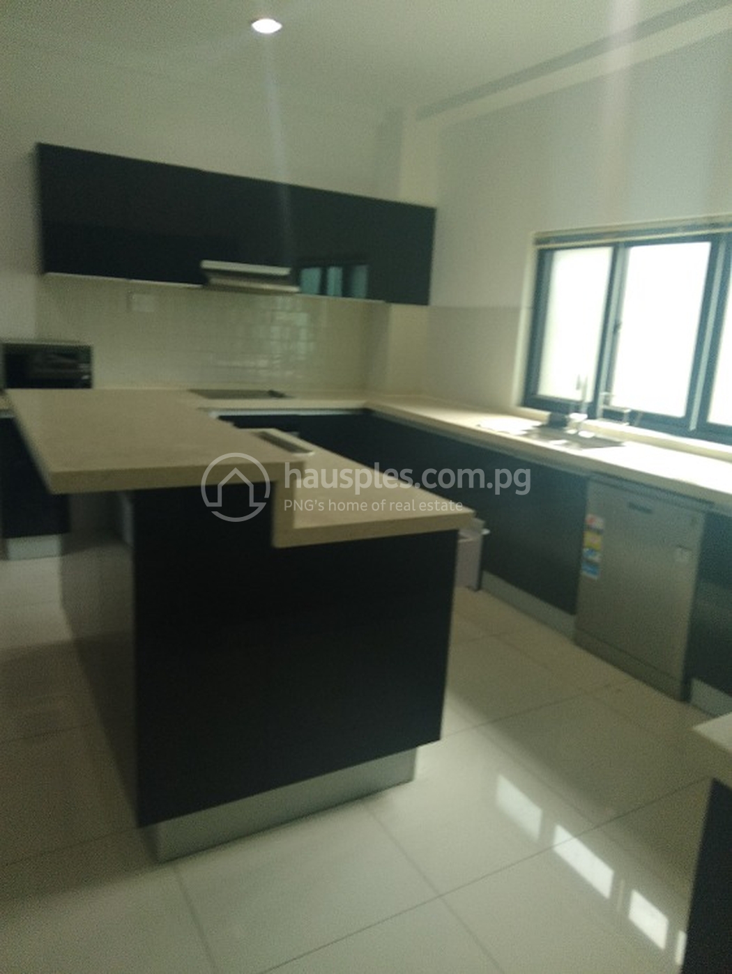 residential Apartment for sale ใน Ela Beach รหัส 31132 6
