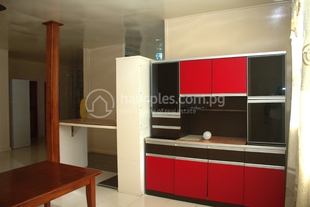 residential House for sale ใน Alotau รหัส 31112 6