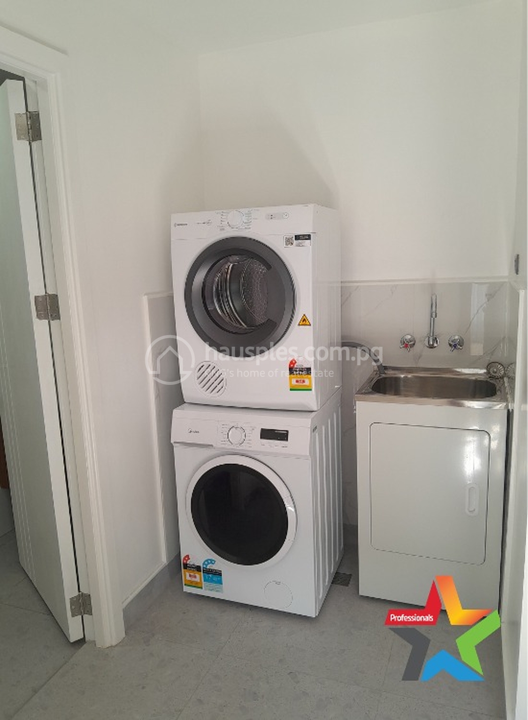 residential Apartment for rent ใน Boroko รหัส 31139 7