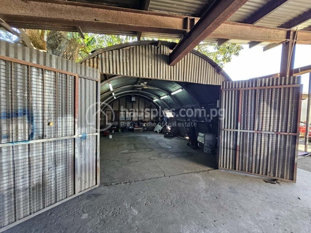 commercial Warehouse for sale ใน Gordons รหัส 31168 3