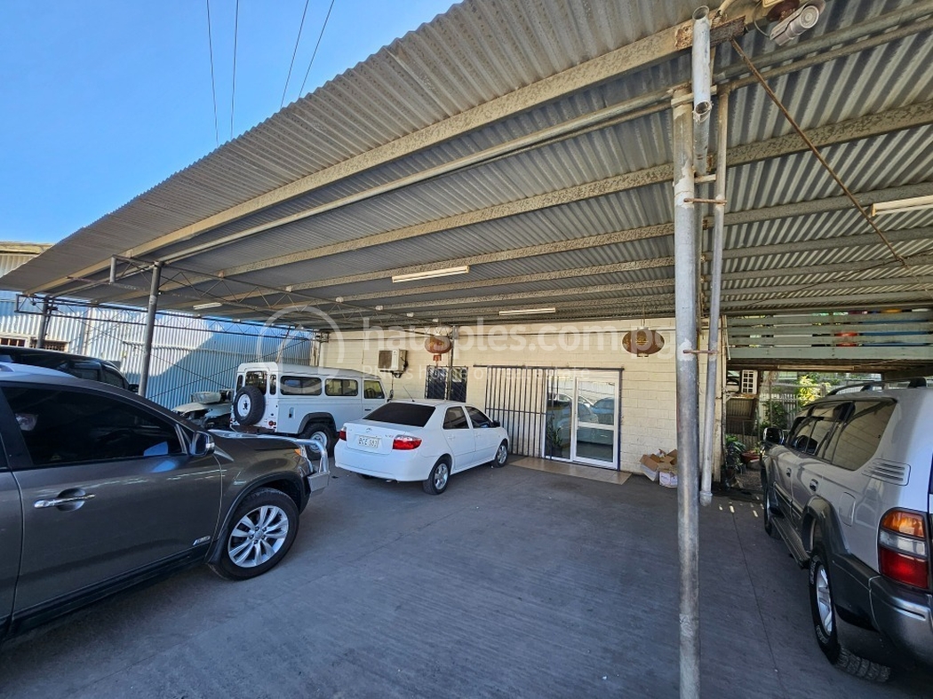 commercial Warehouse for sale ใน Gordons รหัส 31168 4