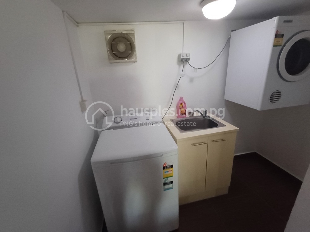 residential BlockOfUnits for rent ใน Town รหัส 31198 25