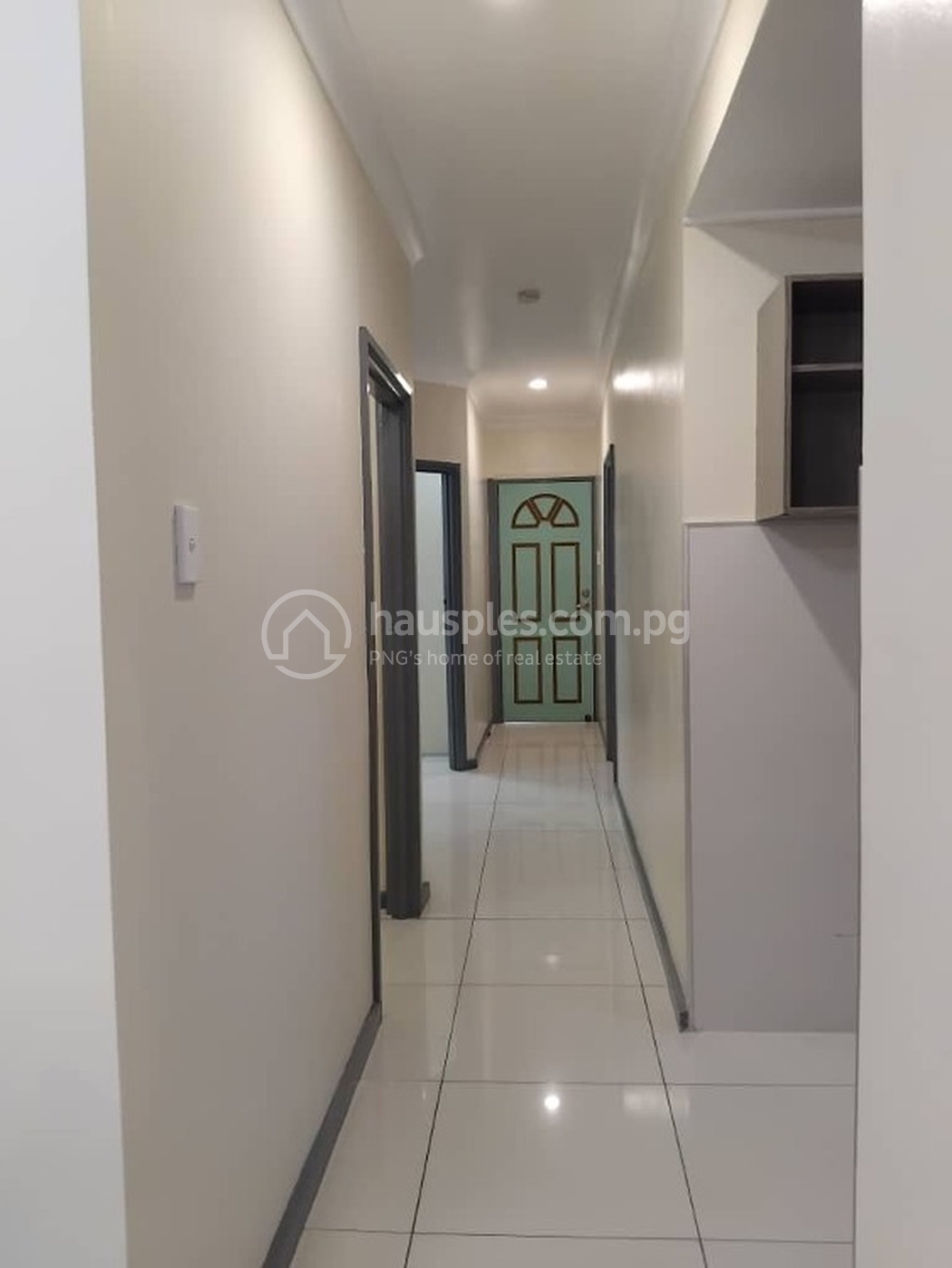 residential Apartment for rent ใน Boroko รหัส 15681 9