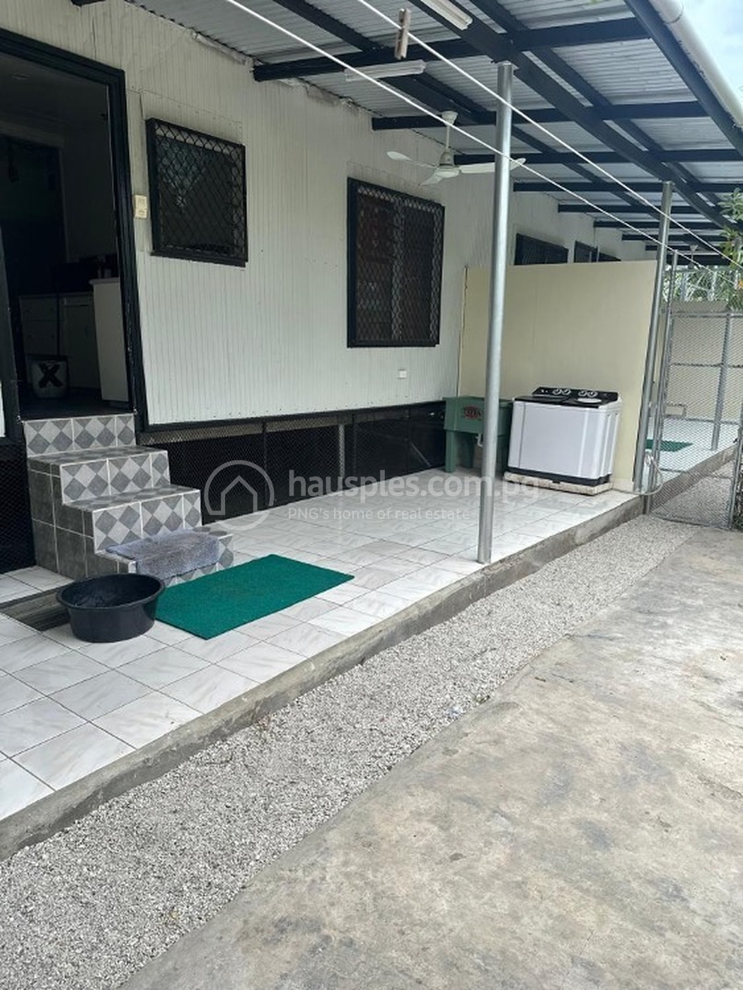 residential BlockOfUnits for rent ใน Pari รหัส 31173 3