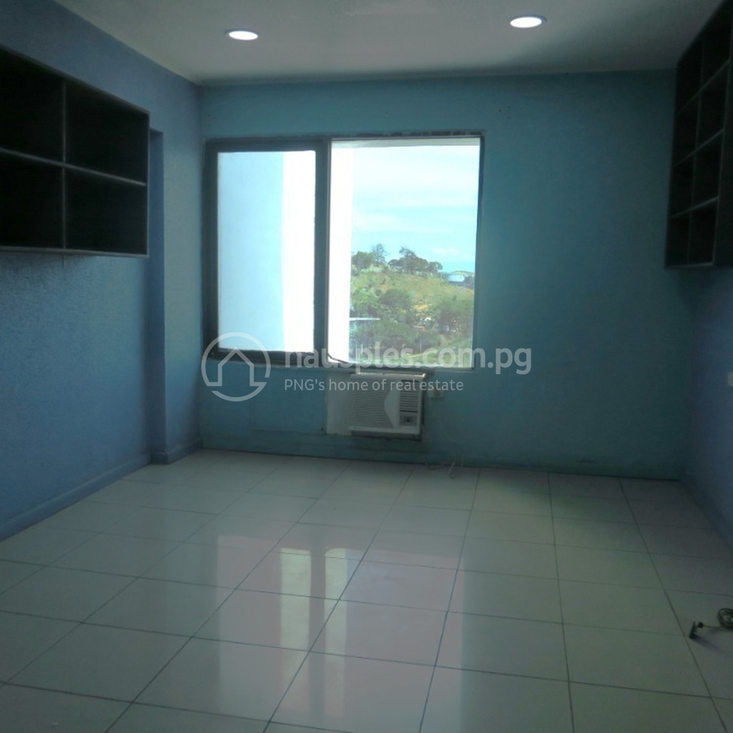 residential Apartment for sale dans 2 Mile ID 31269 6