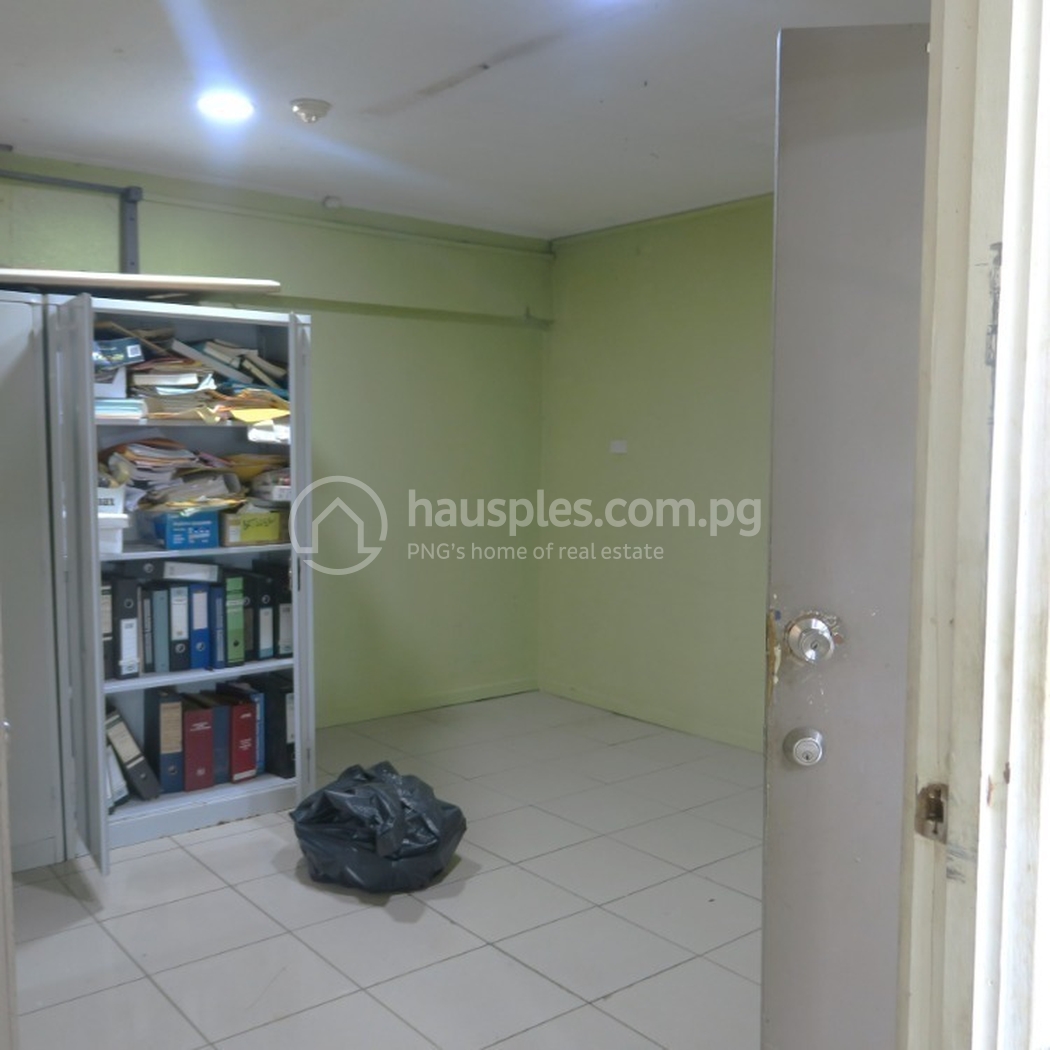 residential Apartment for sale dans 2 Mile ID 31269 7