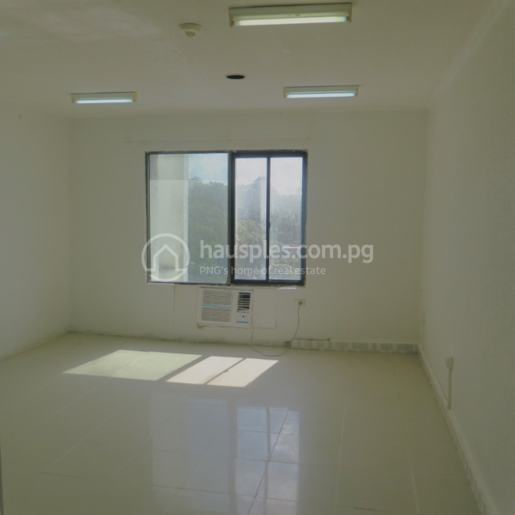 residential Apartment for sale dans 2 Mile ID 31268 3