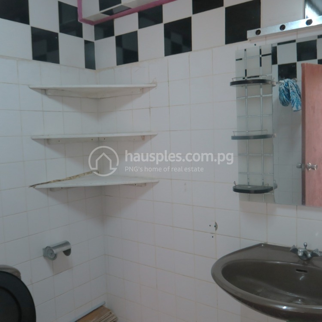 residential Apartment for sale dans 2 Mile ID 31268 5