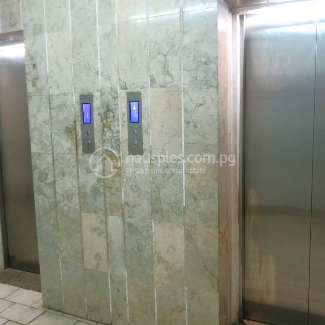 residential Apartment for sale dans 2 Mile ID 31268 7