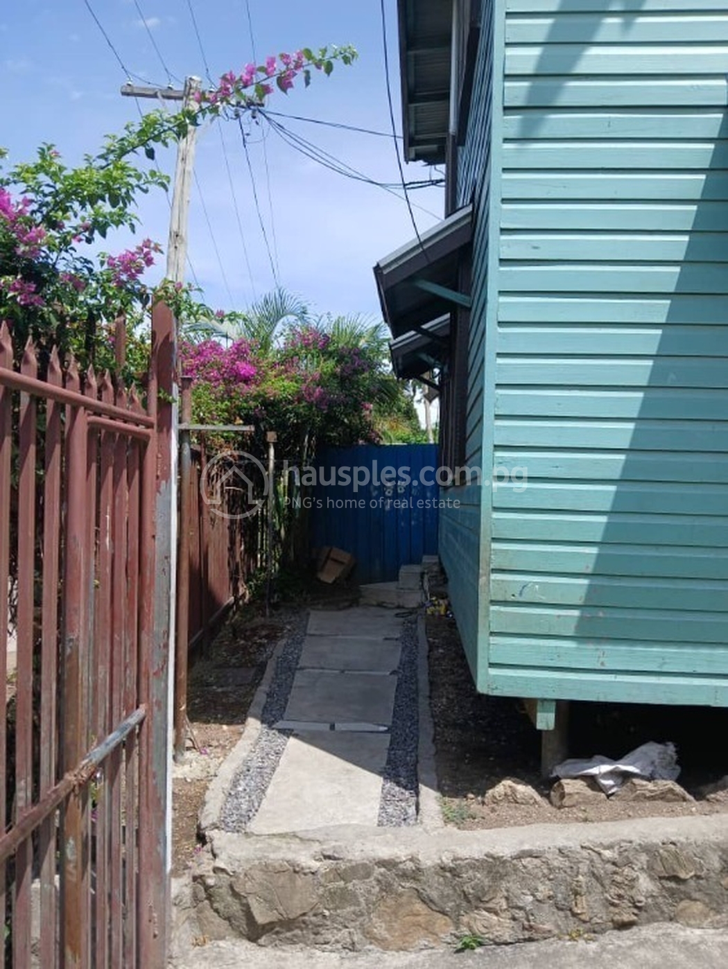residential BlockOfUnits for sale ใน Hohola รหัส 31263 3