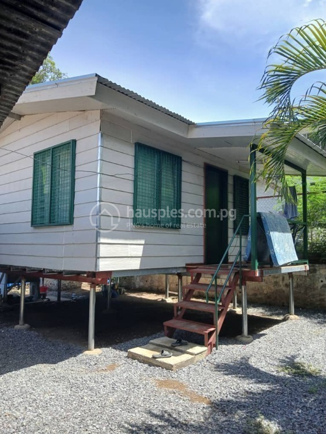 residential BlockOfUnits for sale ใน Hohola รหัส 31263 6