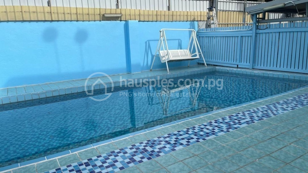 residential DuplexSemi-detached for rent ใน Gordons 5 รหัส 31275 3