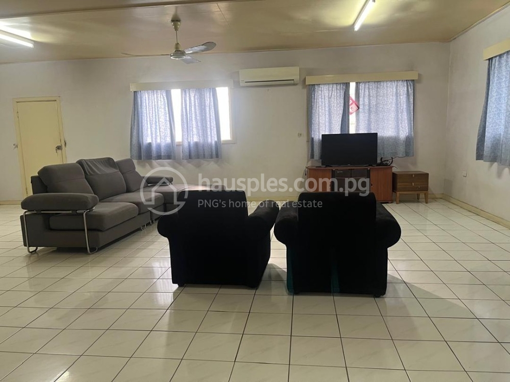 residential DuplexSemi-detached for rent ใน Gordons 5 รหัส 31275 18