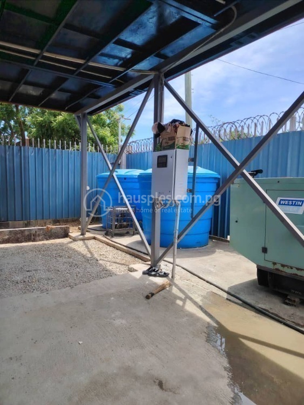 residential House for sale ใน 8 mile รหัส 31343 12