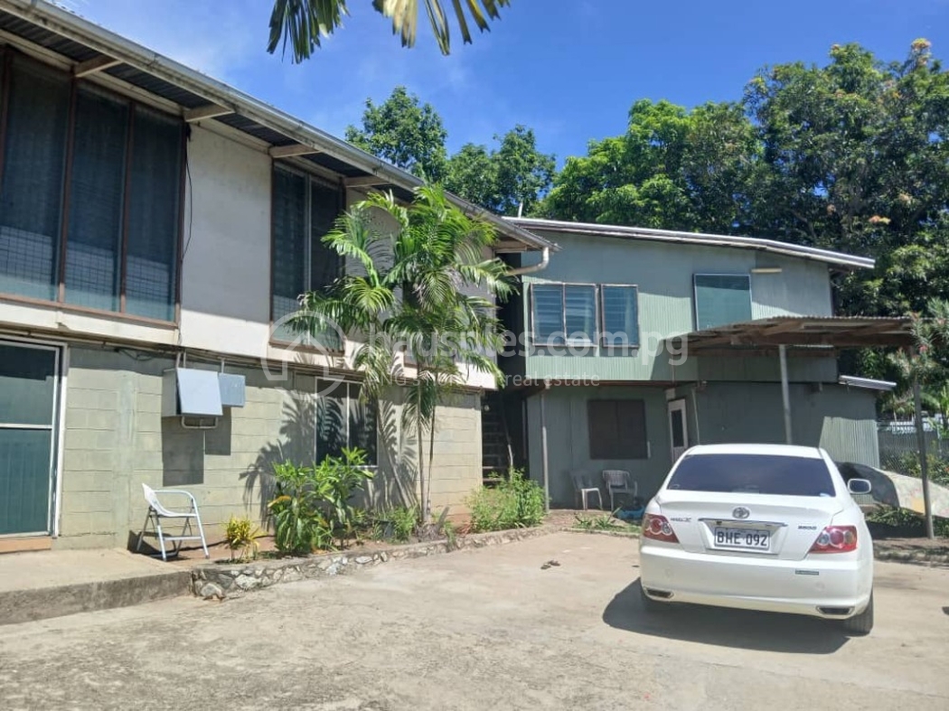 residential BlockOfUnits for sale ใน Gordons รหัส 31339 5